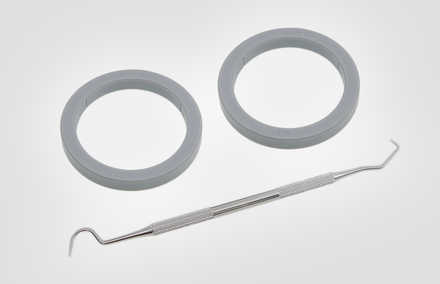 Gasket and removal tool